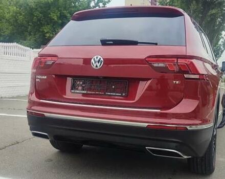 Красный Фольксваген Tiguan Allspace, объемом двигателя 1.98 л и пробегом 128 тыс. км за 23500 $, фото 8 на Automoto.ua
