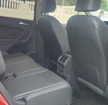 Красный Фольксваген Tiguan Allspace, объемом двигателя 1.98 л и пробегом 128 тыс. км за 23500 $, фото 34 на Automoto.ua