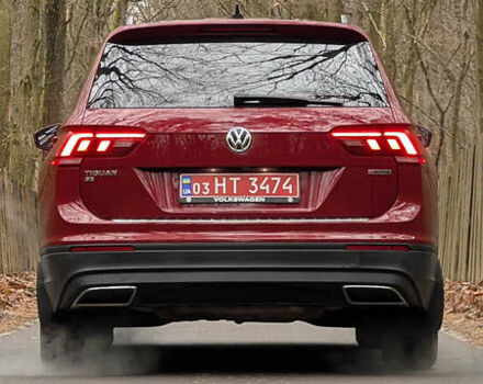 Червоний Фольксваген Tiguan Allspace, об'ємом двигуна 2 л та пробігом 198 тис. км за 16499 $, фото 3 на Automoto.ua