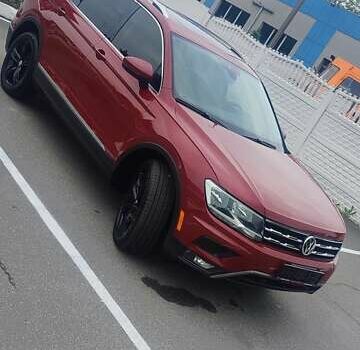 Красный Фольксваген Tiguan Allspace, объемом двигателя 1.98 л и пробегом 128 тыс. км за 23500 $, фото 14 на Automoto.ua