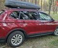 Червоний Фольксваген Tiguan Allspace, об'ємом двигуна 1.98 л та пробігом 139 тис. км за 19100 $, фото 4 на Automoto.ua