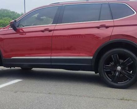 Красный Фольксваген Tiguan Allspace, объемом двигателя 1.98 л и пробегом 128 тыс. км за 23500 $, фото 3 на Automoto.ua