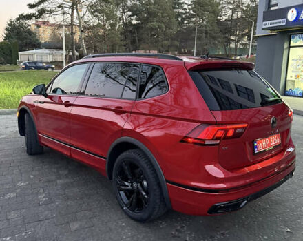 Червоний Фольксваген Tiguan Allspace, об'ємом двигуна 2 л та пробігом 23 тис. км за 29900 $, фото 7 на Automoto.ua
