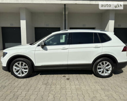 Фольксваген Tiguan Allspace, объемом двигателя 2 л и пробегом 176 тыс. км за 27499 $, фото 7 на Automoto.ua