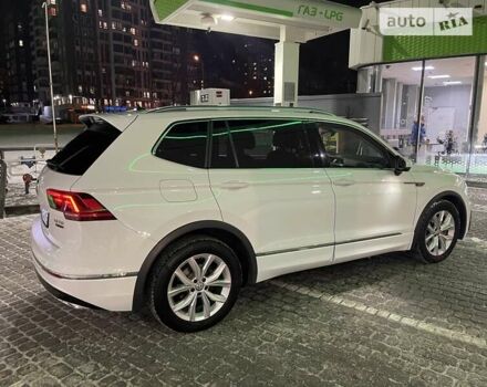 Фольксваген Tiguan Allspace, об'ємом двигуна 1.98 л та пробігом 73 тис. км за 34900 $, фото 14 на Automoto.ua