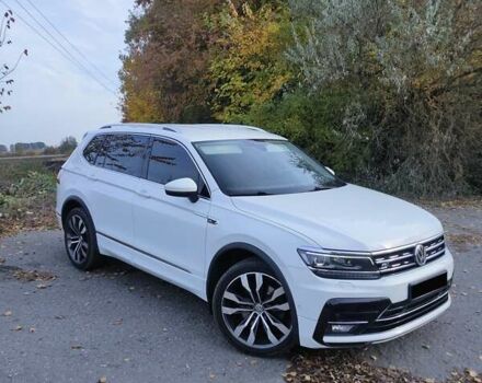 Фольксваген Tiguan Allspace, объемом двигателя 2 л и пробегом 129 тыс. км за 32500 $, фото 1 на Automoto.ua