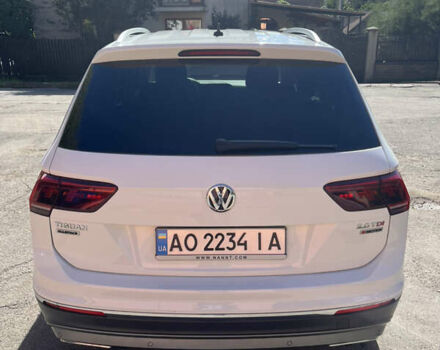 Фольксваген Tiguan Allspace, объемом двигателя 2 л и пробегом 260 тыс. км за 27500 $, фото 2 на Automoto.ua