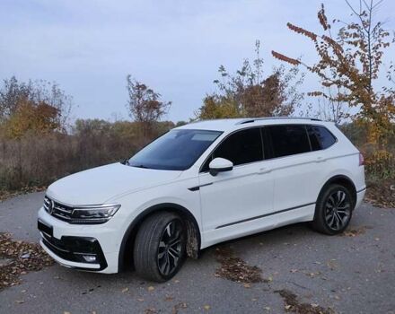 Фольксваген Tiguan Allspace, объемом двигателя 2 л и пробегом 129 тыс. км за 32800 $, фото 14 на Automoto.ua