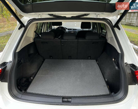 Фольксваген Tiguan Allspace, объемом двигателя 2 л и пробегом 203 тыс. км за 24500 $, фото 19 на Automoto.ua
