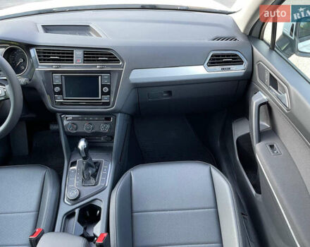 Фольксваген Tiguan Allspace, об'ємом двигуна 2 л та пробігом 66 тис. км за 19400 $, фото 14 на Automoto.ua
