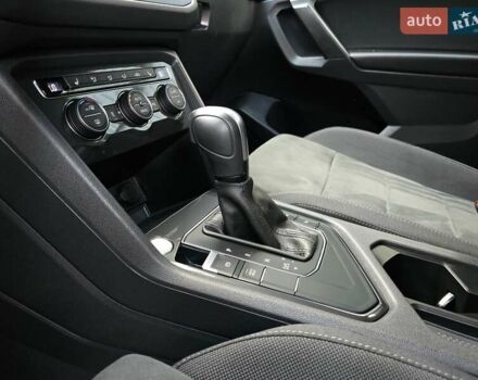 Фольксваген Tiguan Allspace, объемом двигателя 2 л и пробегом 184 тыс. км за 28100 $, фото 52 на Automoto.ua