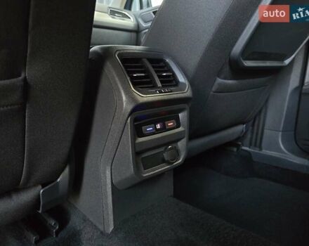 Фольксваген Tiguan Allspace, объемом двигателя 2 л и пробегом 184 тыс. км за 28100 $, фото 64 на Automoto.ua
