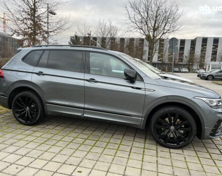 Фольксваген Tiguan Allspace, объемом двигателя 2 л и пробегом 15 тыс. км за 48471 $, фото 1 на Automoto.ua