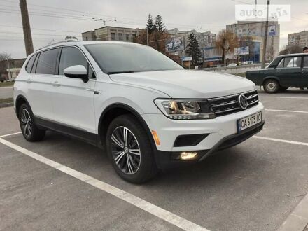 Фольксваген Tiguan Allspace 2019 у Черкасах на Automoto.ua Фольксваген Tiguan Allspace, об'ємом двигуна 2 л та пробігом 28 тис. км за 29500 $, фото 1 на Automoto.ua