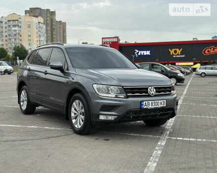 Серый Фольксваген Tiguan Allspace, объемом двигателя 2 л и пробегом 68 тыс. км за 19800 $, фото 94 на Automoto.ua