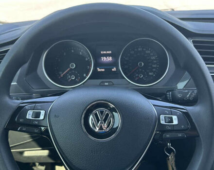 Серый Фольксваген Tiguan Allspace, объемом двигателя 2 л и пробегом 135 тыс. км за 15550 $, фото 5 на Automoto.ua