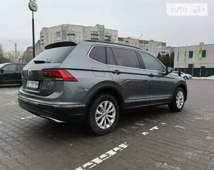 Серый Фольксваген Tiguan Allspace, объемом двигателя 1.98 л и пробегом 69 тыс. км за 22700 $, фото 3 на Automoto.ua