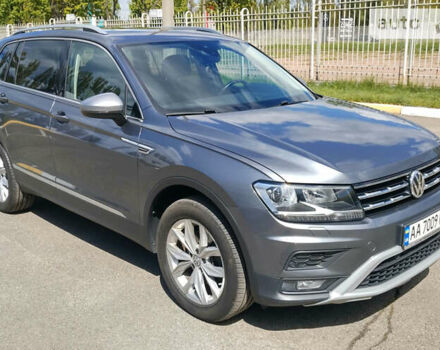 Сірий Фольксваген Tiguan Allspace, об'ємом двигуна 2 л та пробігом 155 тис. км за 25300 $, фото 6 на Automoto.ua