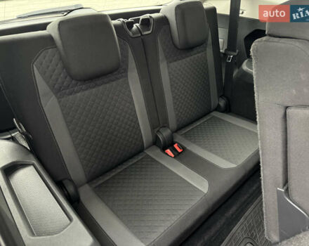 Фольксваген Tiguan Allspace 2018 в Мукачеве на Automoto.ua Серый Фольксваген Tiguan Allspace, объемом двигателя 1.98 л и пробегом 149 тыс. км за 15700 $, фото 17 на Automoto.ua