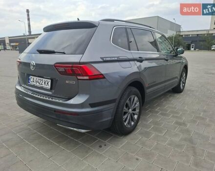 Серый Фольксваген Tiguan Allspace, объемом двигателя 1.98 л и пробегом 83 тыс. км за 18900 $, фото 6 на Automoto.ua