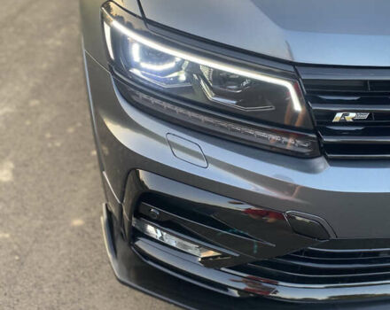 Сірий Фольксваген Tiguan Allspace, об'ємом двигуна 2 л та пробігом 64 тис. км за 22600 $, фото 2 на Automoto.ua