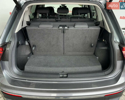 Серый Фольксваген Tiguan Allspace, объемом двигателя 2 л и пробегом 155 тыс. км за 28450 $, фото 9 на Automoto.ua