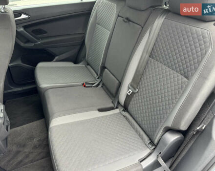 Фольксваген Tiguan Allspace 2018 в Мукачеве на Automoto.ua Серый Фольксваген Tiguan Allspace, объемом двигателя 1.98 л и пробегом 149 тыс. км за 15700 $, фото 10 на Automoto.ua