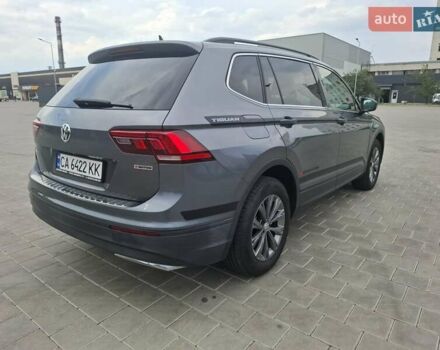 Серый Фольксваген Tiguan Allspace, объемом двигателя 1.98 л и пробегом 83 тыс. км за 18900 $, фото 5 на Automoto.ua
