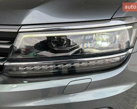 Серый Фольксваген Tiguan Allspace, объемом двигателя 2 л и пробегом 155 тыс. км за 28450 $, фото 8 на Automoto.ua