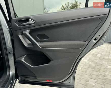Фольксваген Tiguan Allspace 2018 в Мукачеве на Automoto.ua Серый Фольксваген Tiguan Allspace, объемом двигателя 1.98 л и пробегом 149 тыс. км за 15700 $, фото 35 на Automoto.ua