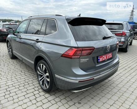 Серый Фольксваген Tiguan Allspace, объемом двигателя 0 л и пробегом 144 тыс. км за 36500 $, фото 3 на Automoto.ua