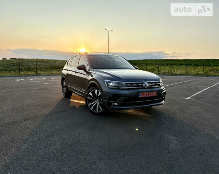 Серый Фольксваген Tiguan Allspace, объемом двигателя 2 л и пробегом 91 тыс. км за 36999 $, фото 105 на Automoto.ua