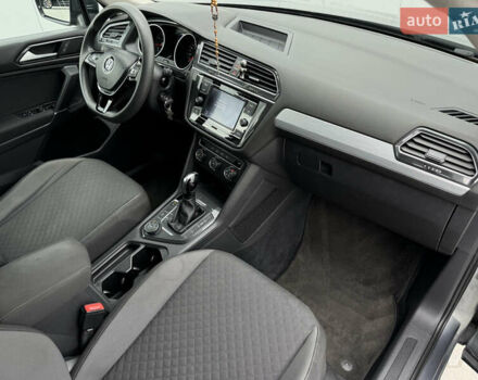 Фольксваген Tiguan Allspace 2018 в Мукачеве на Automoto.ua Серый Фольксваген Tiguan Allspace, объемом двигателя 1.98 л и пробегом 149 тыс. км за 15700 $, фото 14 на Automoto.ua