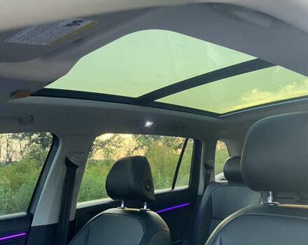 Сірий Фольксваген Tiguan Allspace, об'ємом двигуна 2 л та пробігом 64 тис. км за 22600 $, фото 20 на Automoto.ua
