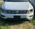 Серый Фольксваген Tiguan Allspace, объемом двигателя 2 л и пробегом 40 тыс. км за 14000 $, фото 1 на Automoto.ua