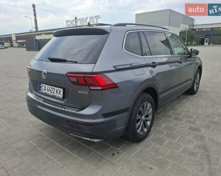 Серый Фольксваген Tiguan Allspace, объемом двигателя 1.98 л и пробегом 83 тыс. км за 18900 $, фото 4 на Automoto.ua