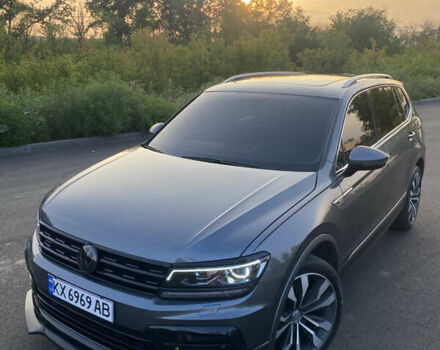 Сірий Фольксваген Tiguan Allspace, об'ємом двигуна 2 л та пробігом 64 тис. км за 22600 $, фото 3 на Automoto.ua