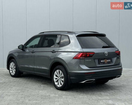 Фольксваген Tiguan Allspace 2018 в Мукачеве на Automoto.ua Серый Фольксваген Tiguan Allspace, объемом двигателя 1.98 л и пробегом 149 тыс. км за 15700 $, фото 3 на Automoto.ua