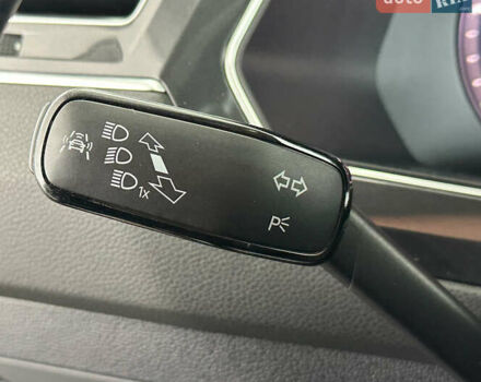 Фольксваген Tiguan Allspace 2018 в Львове на Automoto.ua Серый Фольксваген Tiguan Allspace, объемом двигателя 2 л и пробегом 155 тыс. км за 28450 $, фото 13 на Automoto.ua