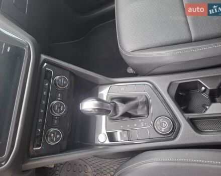 Серый Фольксваген Tiguan Allspace, объемом двигателя 1.98 л и пробегом 83 тыс. км за 18900 $, фото 21 на Automoto.ua