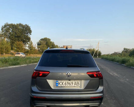 Сірий Фольксваген Tiguan Allspace, об'ємом двигуна 2 л та пробігом 64 тис. км за 22600 $, фото 10 на Automoto.ua
