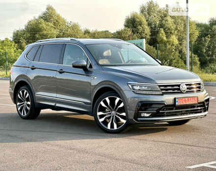 Серый Фольксваген Tiguan Allspace, объемом двигателя 2 л и пробегом 91 тыс. км за 36999 $, фото 9 на Automoto.ua