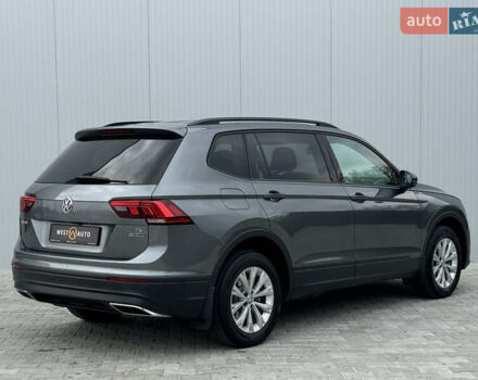 Фольксваген Tiguan Allspace 2018 в Мукачеве на Automoto.ua Серый Фольксваген Tiguan Allspace, объемом двигателя 1.98 л и пробегом 149 тыс. км за 15700 $, фото 5 на Automoto.ua