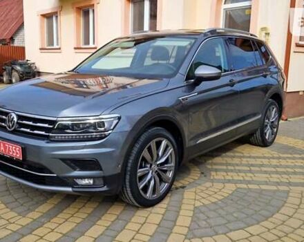 Сірий Фольксваген Tiguan Allspace, об'ємом двигуна 2 л та пробігом 215 тис. км за 24900 $, фото 1 на Automoto.ua