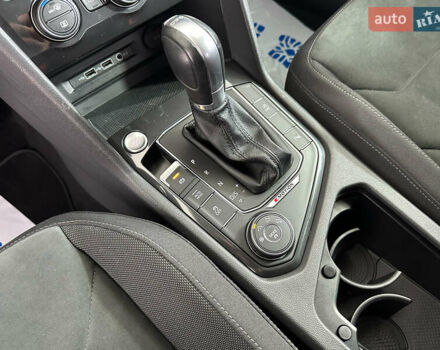 Фольксваген Tiguan Allspace 2018 в Львове на Automoto.ua Серый Фольксваген Tiguan Allspace, объемом двигателя 2 л и пробегом 155 тыс. км за 28450 $, фото 22 на Automoto.ua