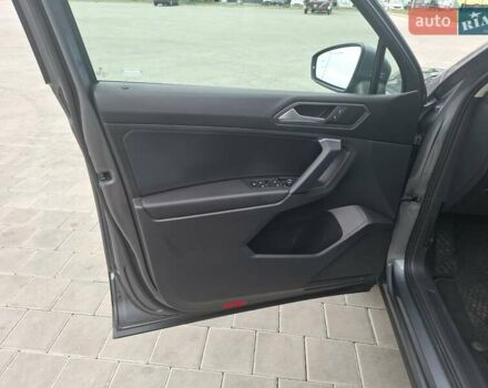 Серый Фольксваген Tiguan Allspace, объемом двигателя 1.98 л и пробегом 83 тыс. км за 18900 $, фото 11 на Automoto.ua