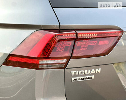 Серый Фольксваген Tiguan Allspace, объемом двигателя 2 л и пробегом 91 тыс. км за 36999 $, фото 25 на Automoto.ua
