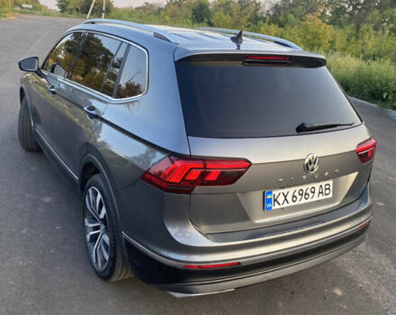 Сірий Фольксваген Tiguan Allspace, об'ємом двигуна 2 л та пробігом 64 тис. км за 22600 $, фото 11 на Automoto.ua