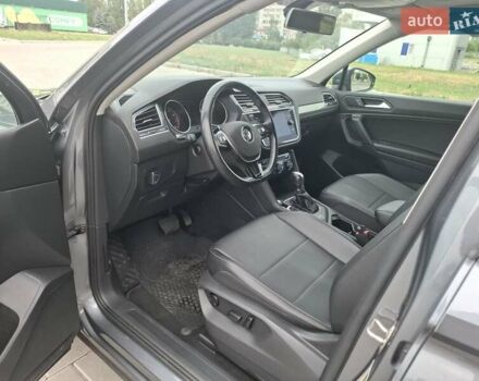 Серый Фольксваген Tiguan Allspace, объемом двигателя 1.98 л и пробегом 83 тыс. км за 18900 $, фото 12 на Automoto.ua