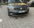 Серый Фольксваген Tiguan Allspace, объемом двигателя 1.98 л и пробегом 237 тыс. км за 27500 $, фото 1 на Automoto.ua